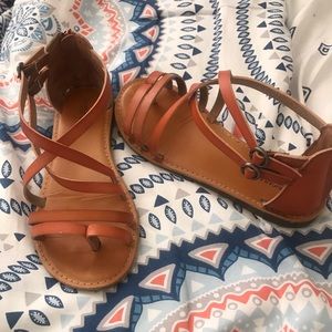 American eagle sandals
